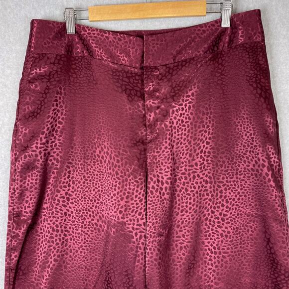 Eloquii Womens 14 Burgundy Animal Print Satin Wide Leg Pants - Picture 3 of 10